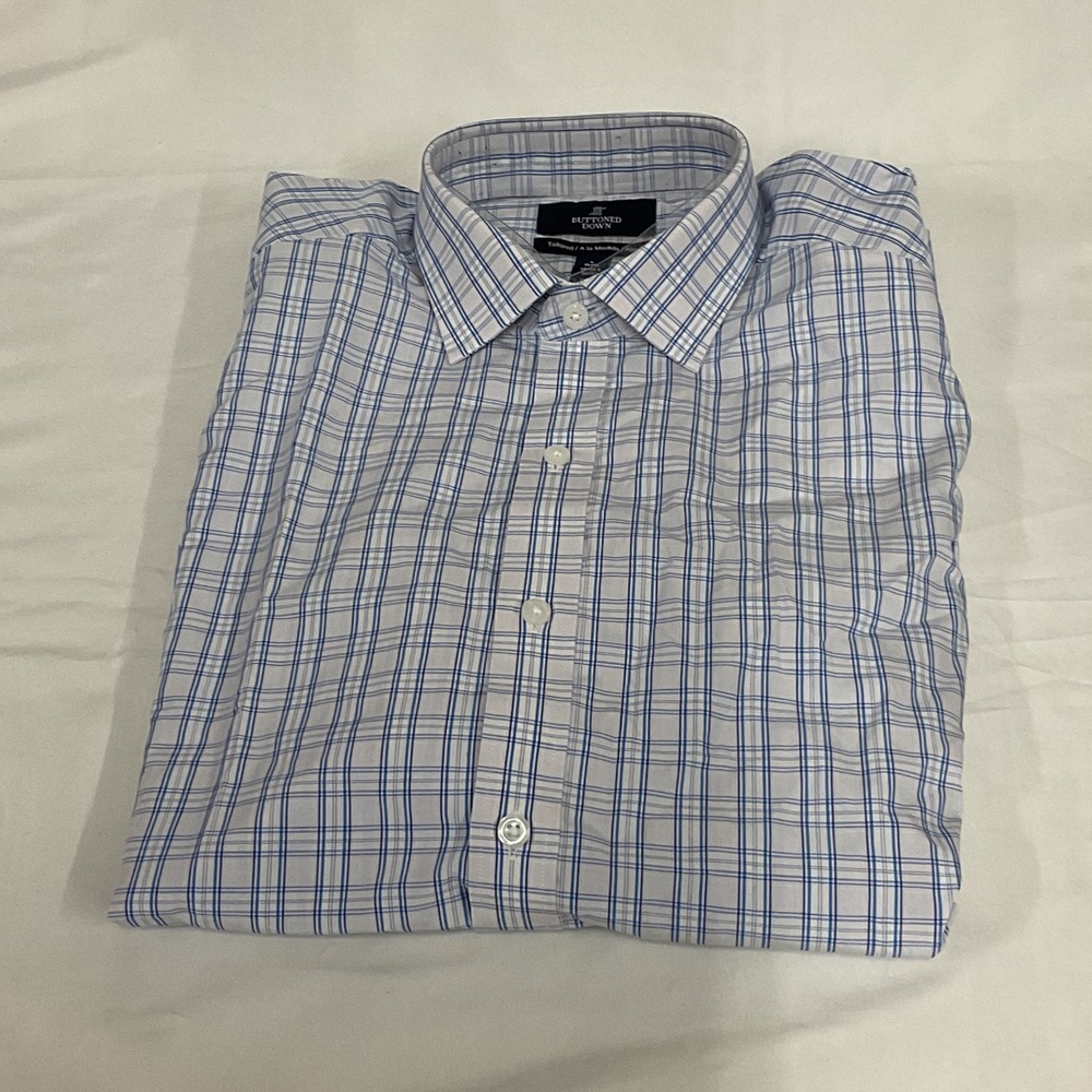 NWOT Mens long sleeve button down Buttoned down shirt